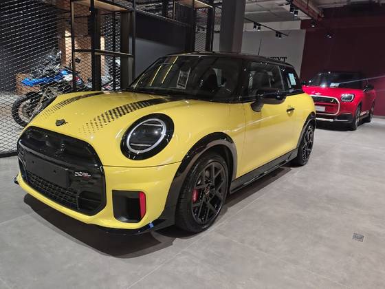 MINI COOPER 2.0 16V TWINPOWER GASOLINA JOHN COOPER WORKS 2P STEPTRONIC